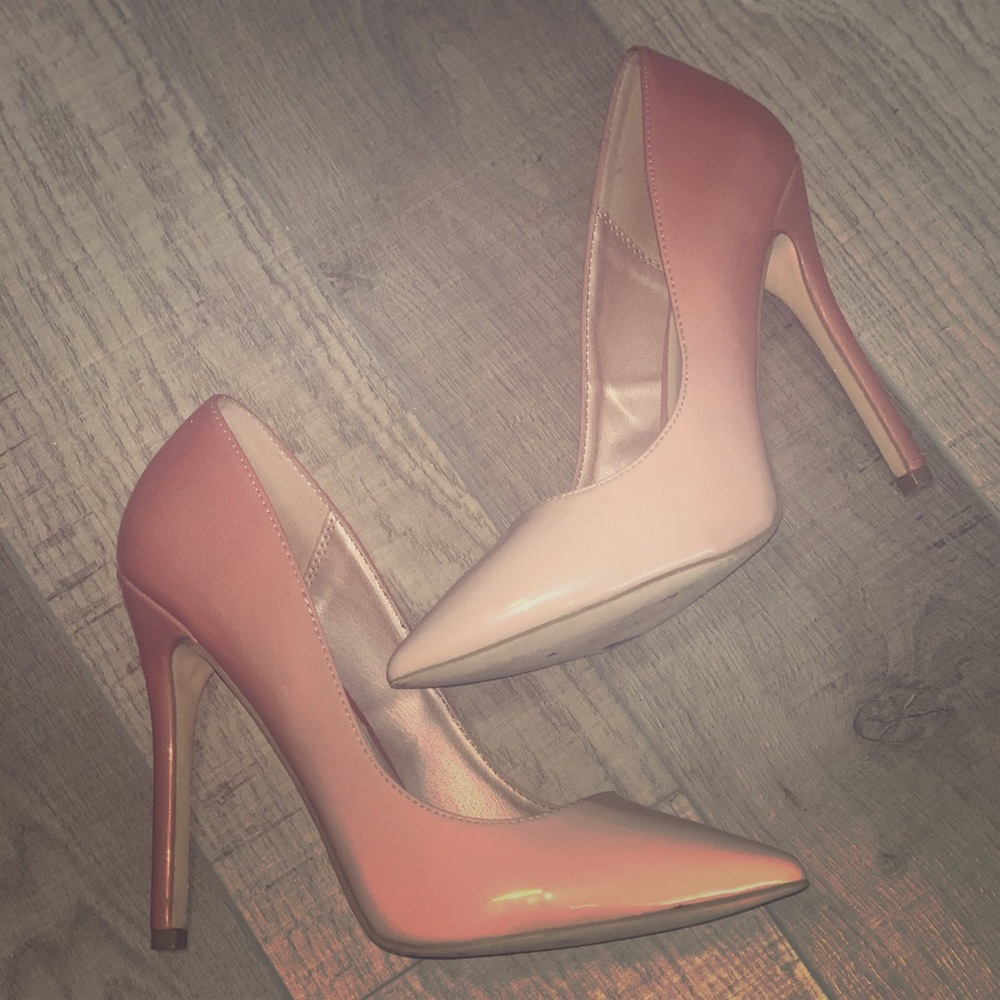 Nude pink ombré heels size 8
